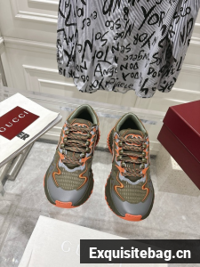 GUCCI WOMENS RIPPLE TRAINER 55776-5