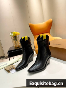 Burberry Shoes BBS00019