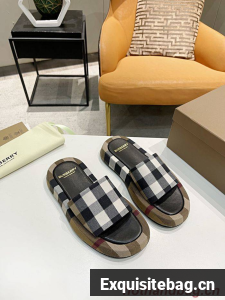 Burberry Shoes BBS00004