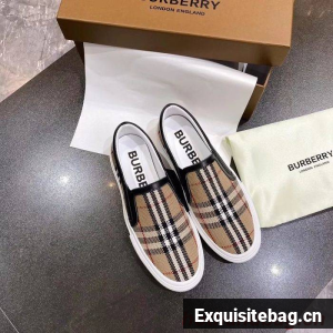 Burberry shoes BU00023