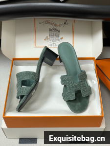 Hermes Slippers 45100-6