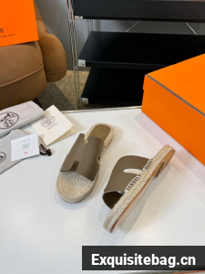Hermes Slippers 55201-2