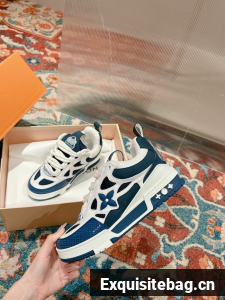 Louis Vuitton Trainer Sneaker 1ACP1R-12