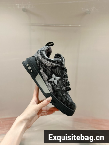 Louis Vuitton Trainer Sneaker 1ACP1R-3