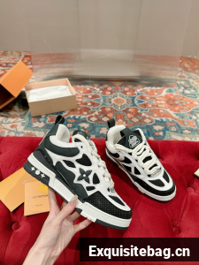 Louis Vuitton Trainer Sneaker 1ACP1R-8