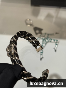 Chanel bracelet CE81954