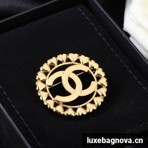 Chanel brooch CE81920