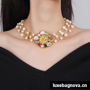 Chanel necklace CE82009