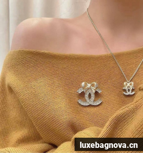 Chanel brooch CE16752