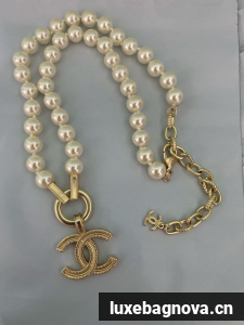 Chanel necklace CE17010