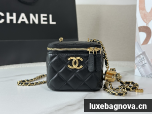 Chanel Trendy CC Vanity leather handbag Black, Leather